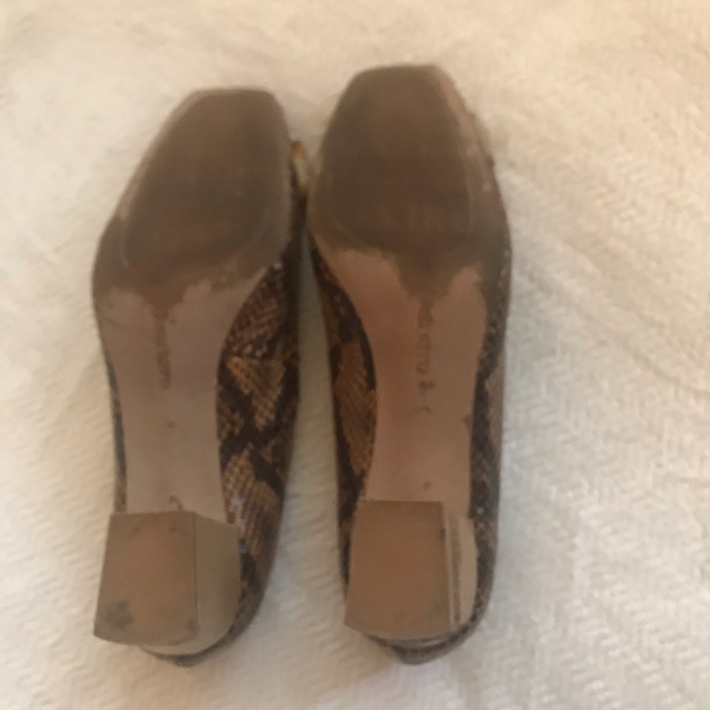 Ellen Tracy Heels - Picture 5 of 8